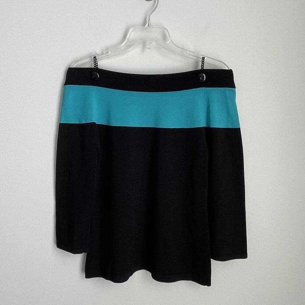 Carlisle Blue Black Color Block 3/4 Sleeve Knit Top Chain Detail